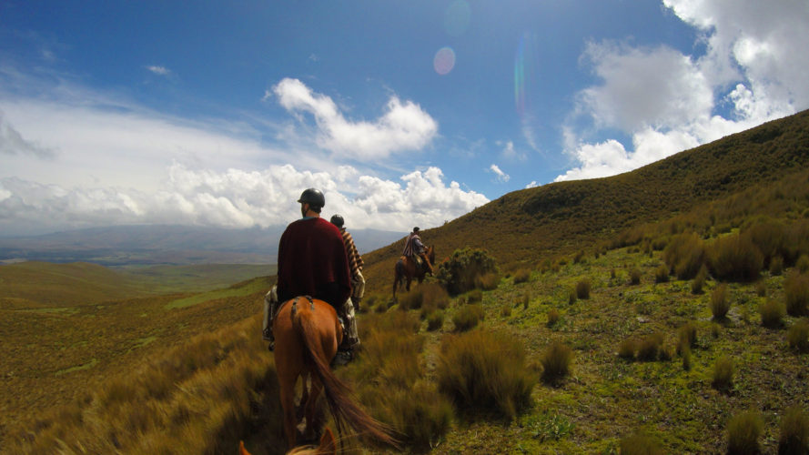 Chagra Style Riding in Ecuador