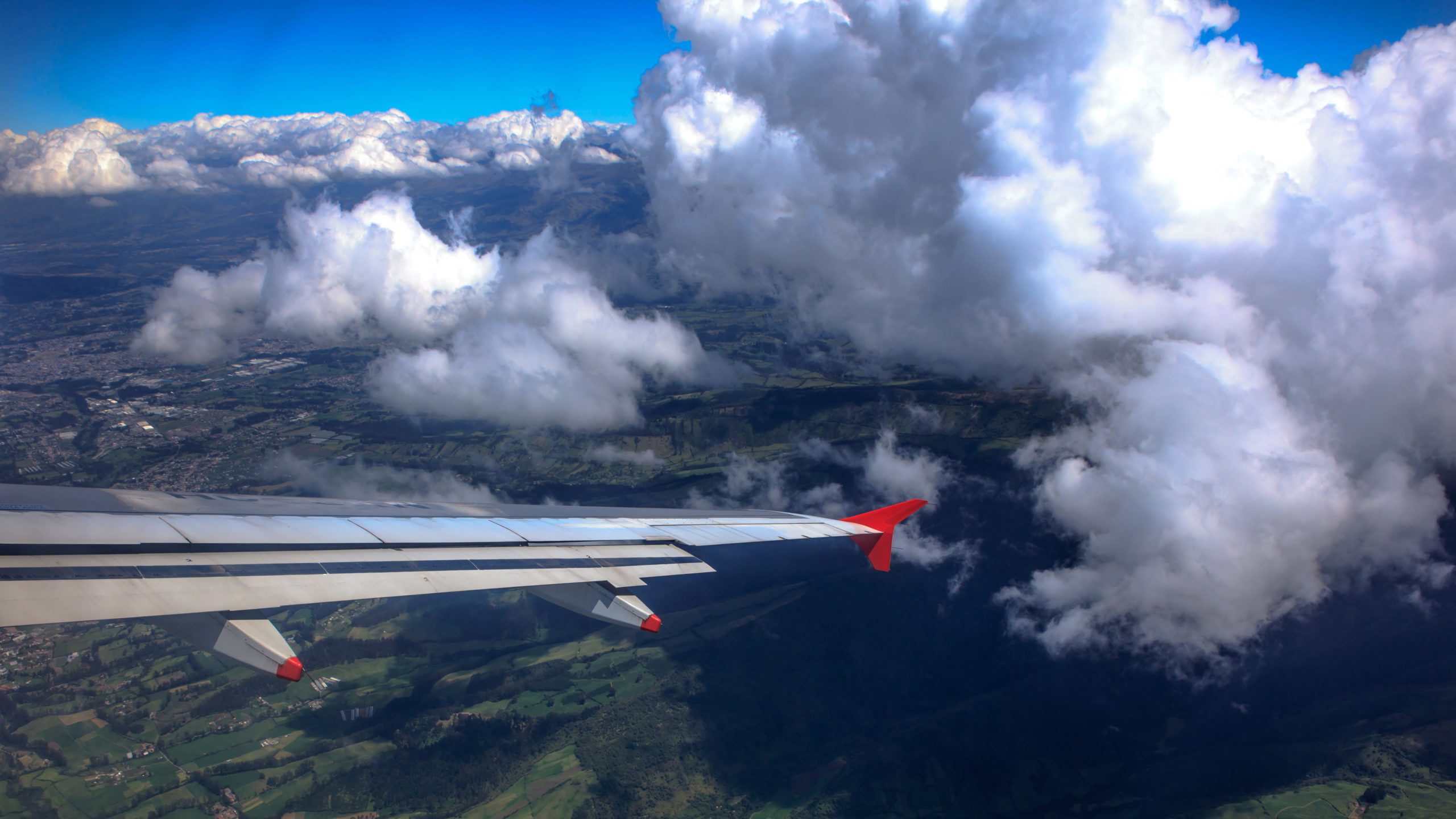 flight from Lima to Quito...approaching Mariscal Sucre airport in Quito from the South... Murray Foubister