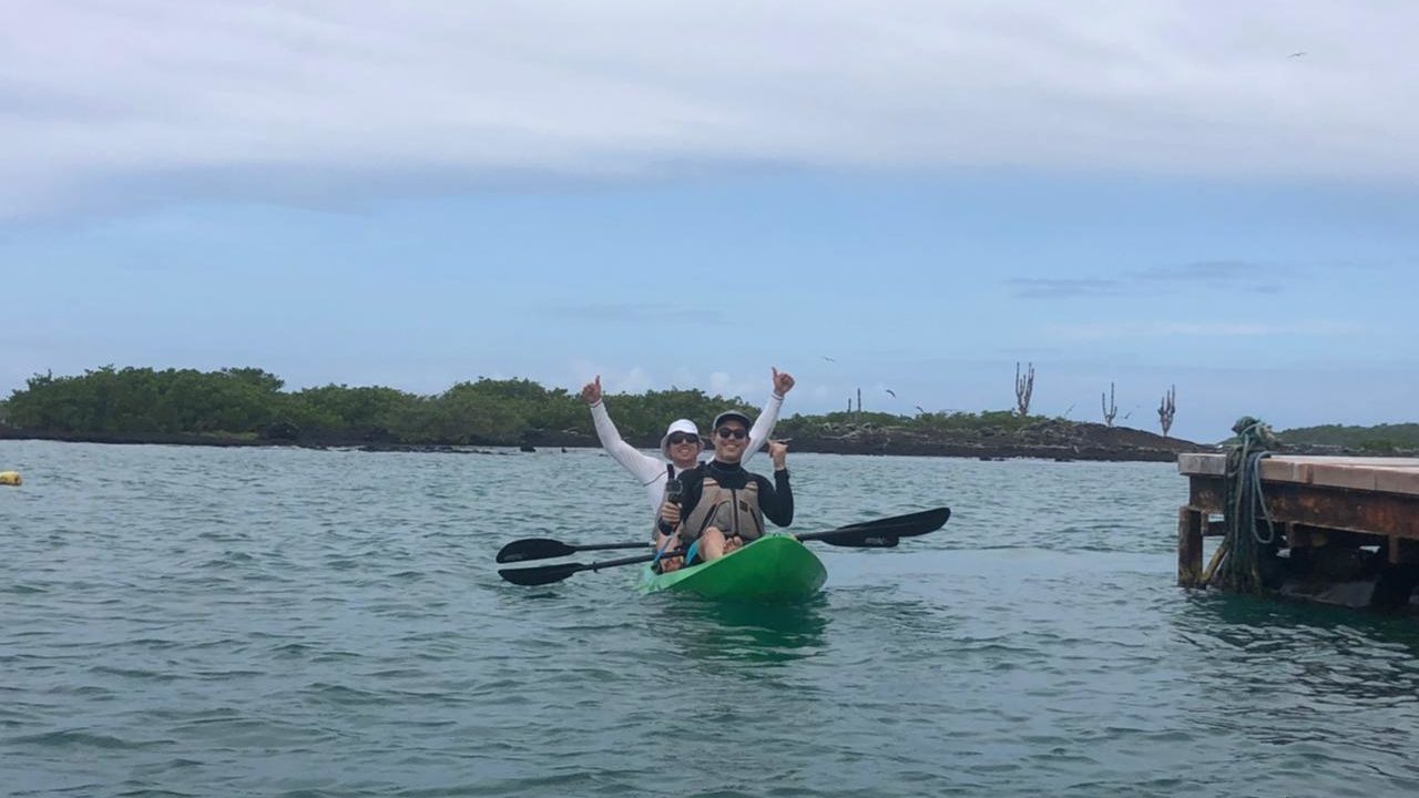 Galapagos tour kayak