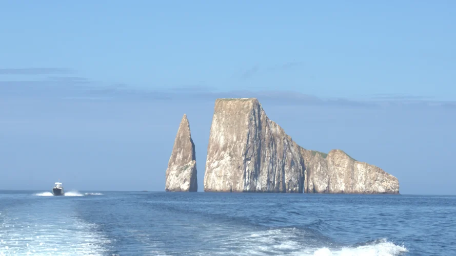 kicker rock Galapagos snorkeling spot San Cristóbal Island highlights featured in an eco-friendly Galápagos land-based tour