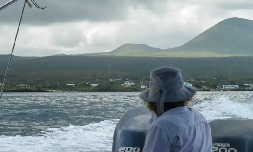 Galapagos land-based trip, Floreana Island, Puerto Velasco Ibarra, boat ride